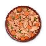 Así es el Real Food Estofado de Pollo para Perros de Alpha Spirit servido en el plato