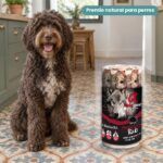 Perro junto a Ristra de Barritas de Jamón para Perros de Alpha Spirit