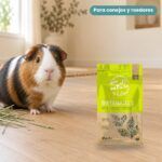 Cobaya junto a Bunny Nature Botanicals Mid Mix Equinácea y Flores de Girasol 140 g