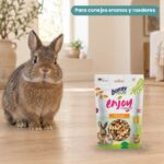 Conejo enano junto a Bunny Nature Enjoy Nature Aporte Vitamínico Pack 6x90 g