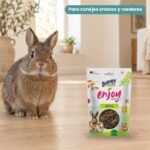 Conejo enano junto a Bunny Nature Enjoy Nature Madera de Manzano Pack 6x100 g