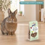 Conejo enano junto a Bunny Nature My Little Sweetheart Diente de León Galletas para Roedores Pack 8x30 g