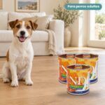 Perro junto a Farmina N&D Pumpkin Cordero, Calabaza y Arándanos Comida Húmeda para Perros