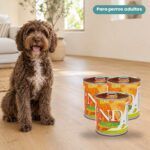 Perro junto a Farmina N&D Pumpkin Jabalí, Calabaza y Manzana Comida Húmeda para Perros
