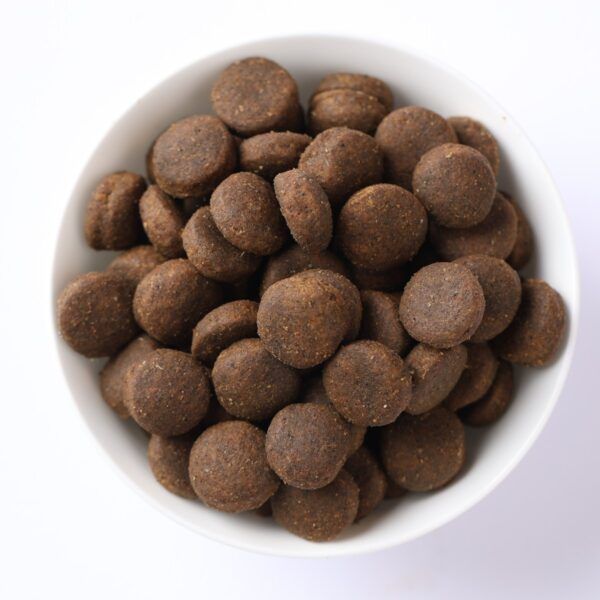Farmina N&D White Lubina, Espirulina y Hinojo Pienso Sin Cereales para Perros Blancos Medianos y Grandes - información oficial Farmina 2