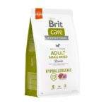 Saco de Brit Care Hypoallergenic Adult Small Breed con cordero y arroz para perros pequeños